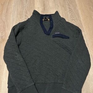 Patagonia Men's Dark Gray Quilted Snap Button Pullover